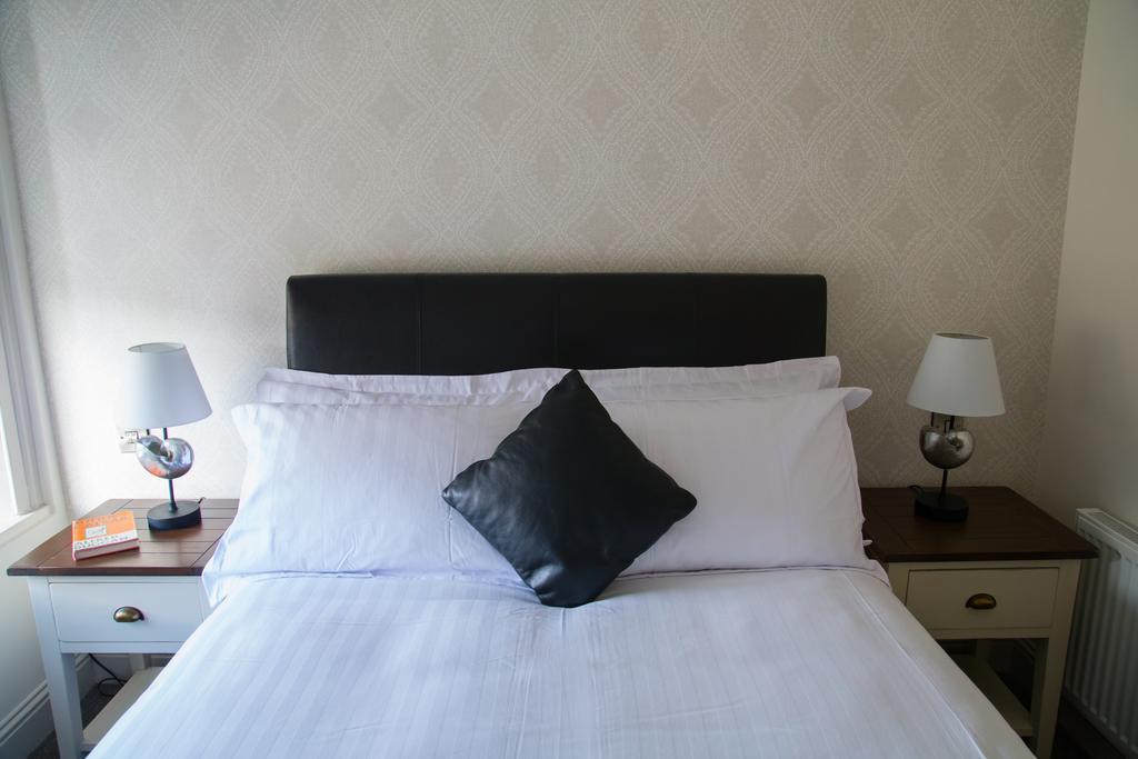 Armorica Hotel Oranmore Esterno foto